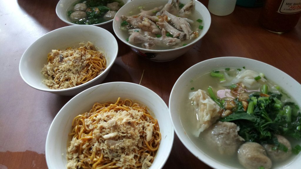 Mie Baso Akung